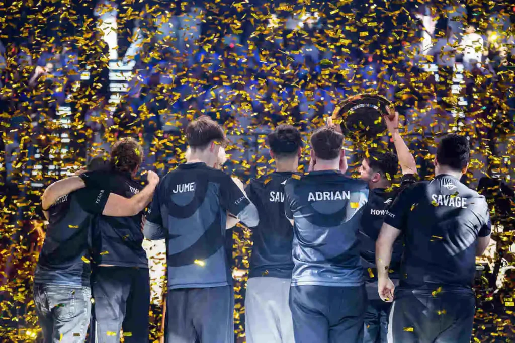 Destaques da EWC 2025: Team Secret e Twisted Minds são coroadas campeãs em agosto