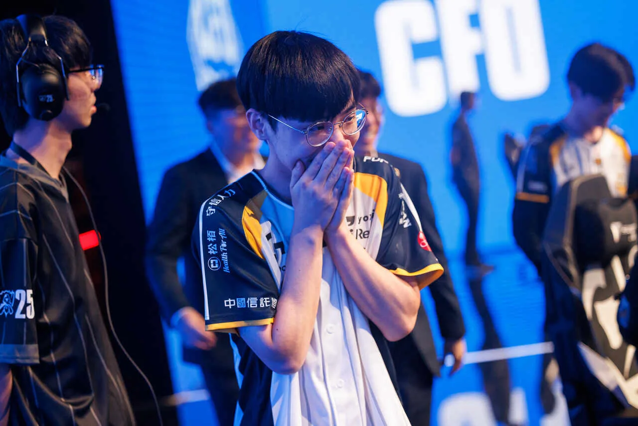 Worlds 2025 Day 02 Summary